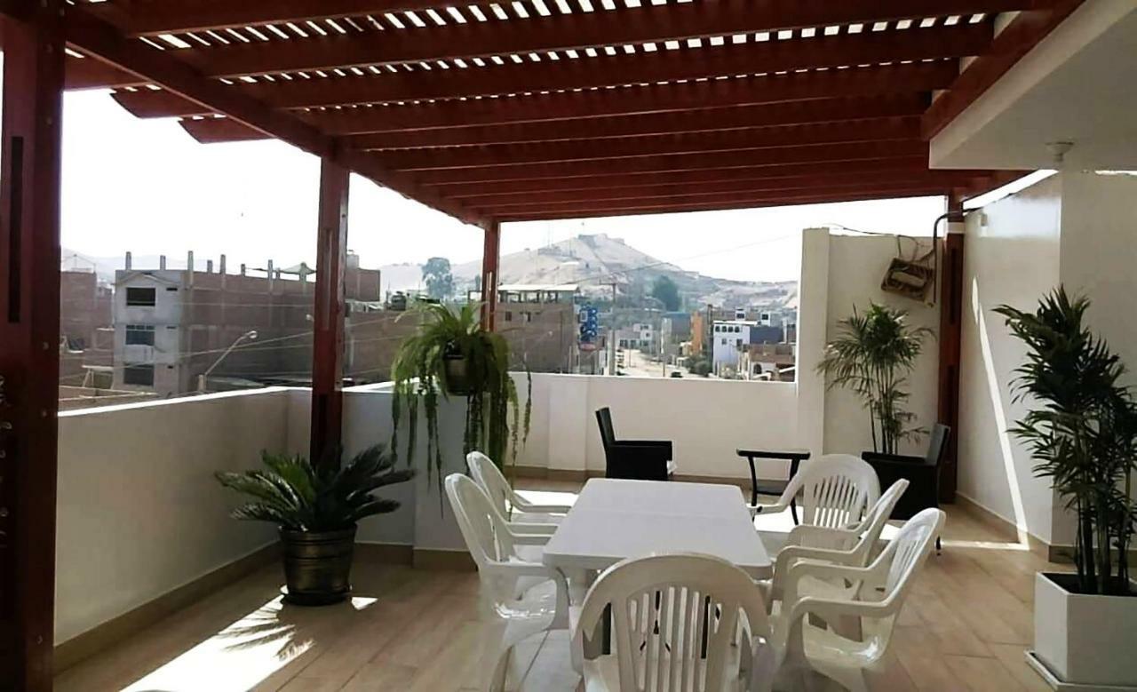 Hospedaje Luna Llena San Vicente de Cañete Kültér fotó
